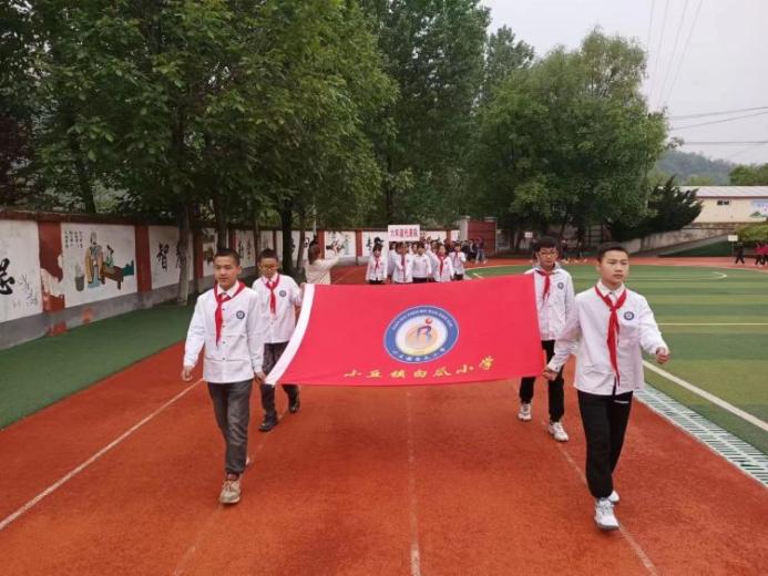 简篇-小小少年，绿茵场上意气扬 ——小丘镇白瓜小学队列体操比赛暨运动会