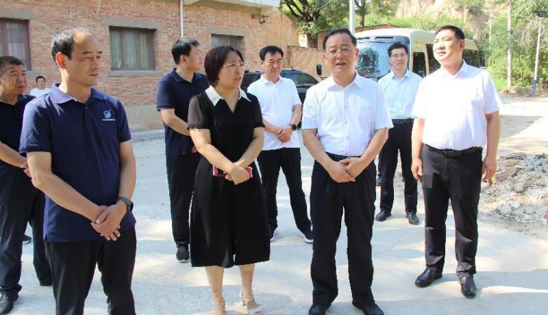 深入馮村樊家河地質(zhì)災(zāi)害點