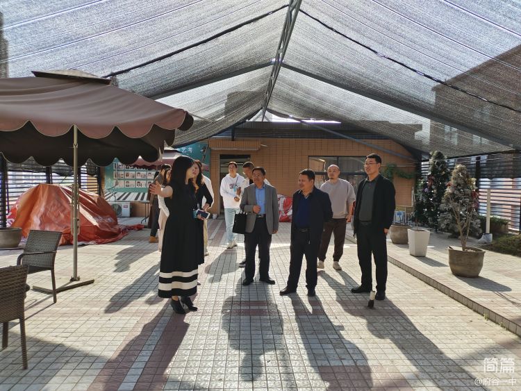 简篇-点燃梦想之火，启航艺术之旅—府谷县第一中学高中艺体班开班
