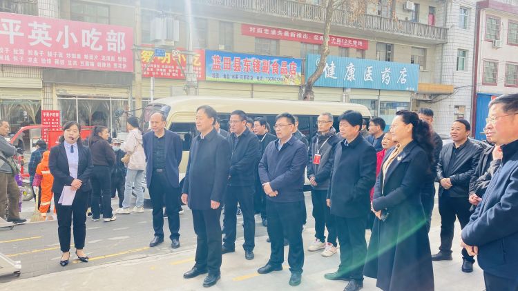 简篇-人大视察显重视   中医传承有信心