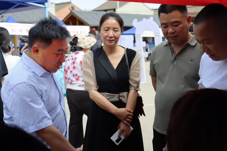 简篇-周至县中医医院参加县卫健局2024年文化科技卫生“三下乡”集中示范活动