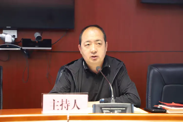 简篇-以纪为尺  以学促行——蟠龙镇举办党纪学习教育专题讲座