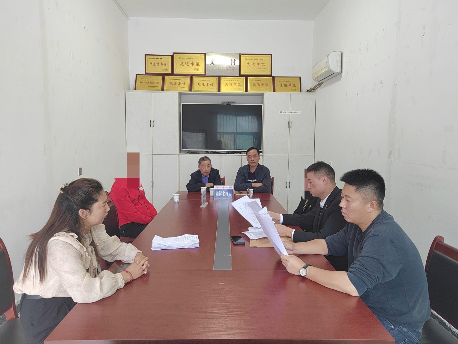 聯(lián)動(dòng)調(diào)解離婚案 情法并用促和諧圖1