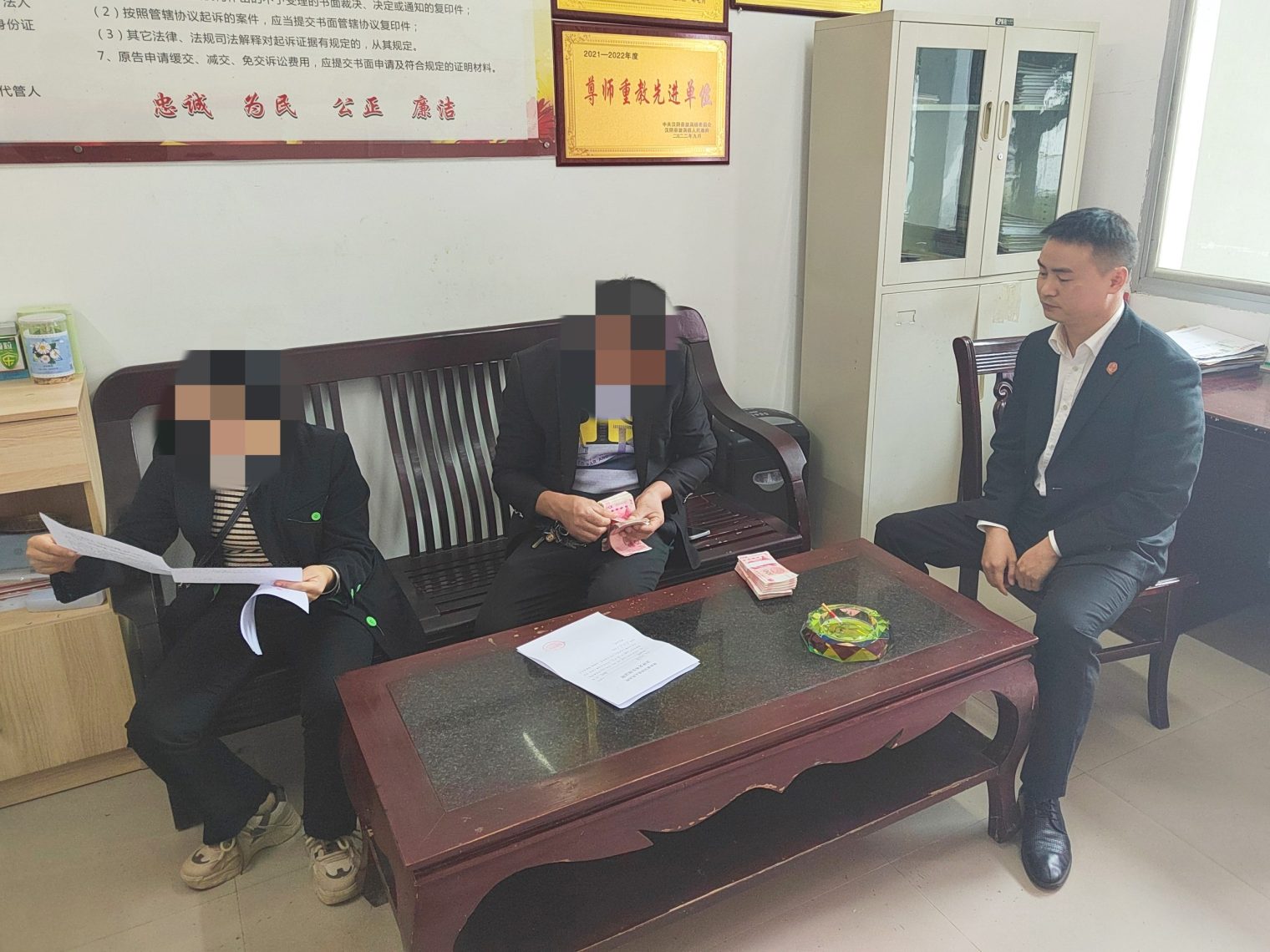 聯(lián)動(dòng)調(diào)解離婚案 情法并用促和諧圖2