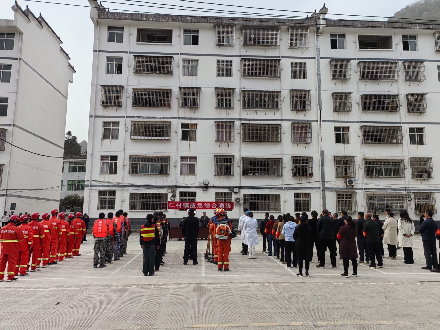 D:\徐晨晨\1 2025年自己拍的工作上照片\0327應(yīng)急綜合演練\IMG_20250327_090746.jpg