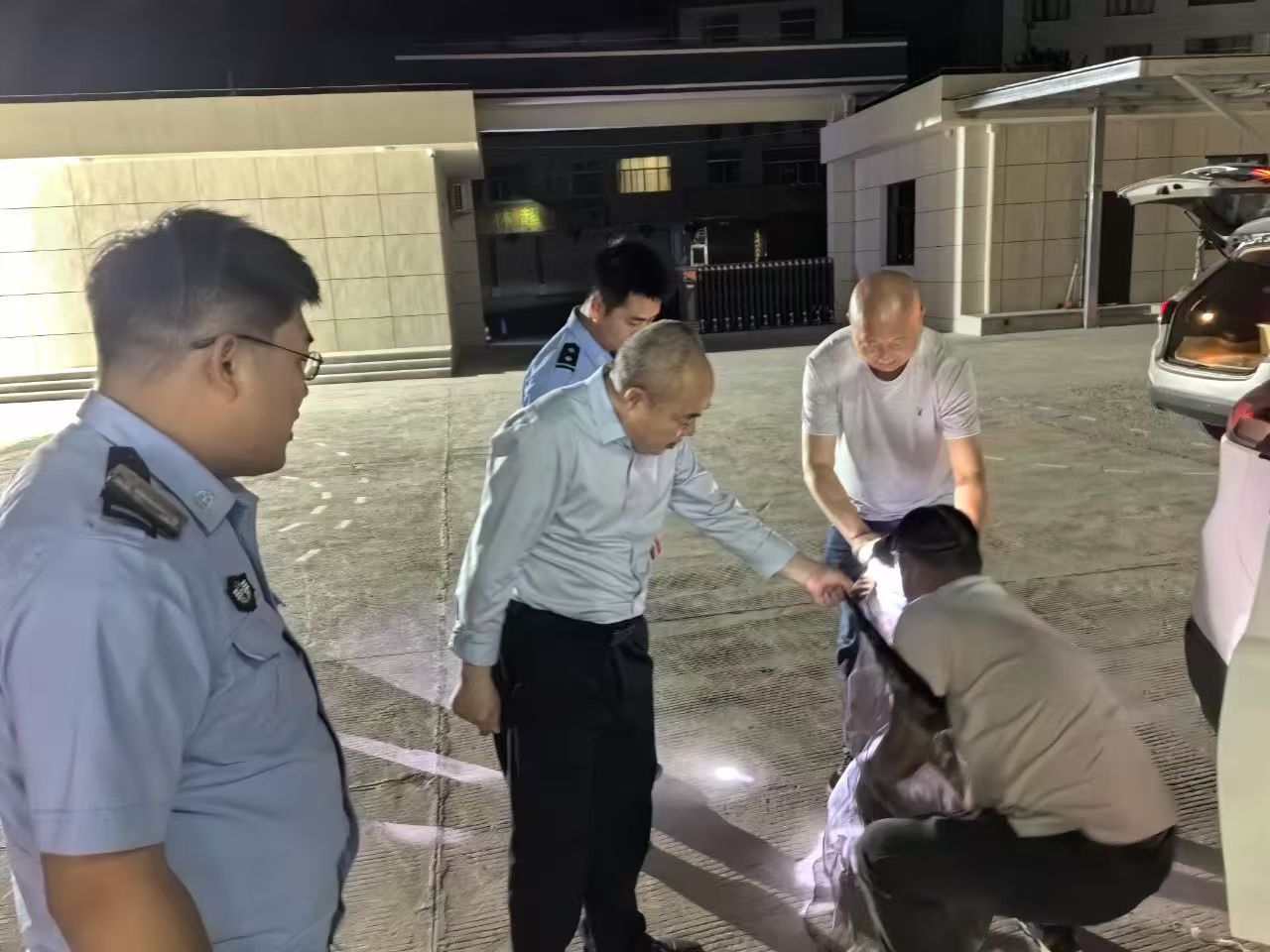 圖片2