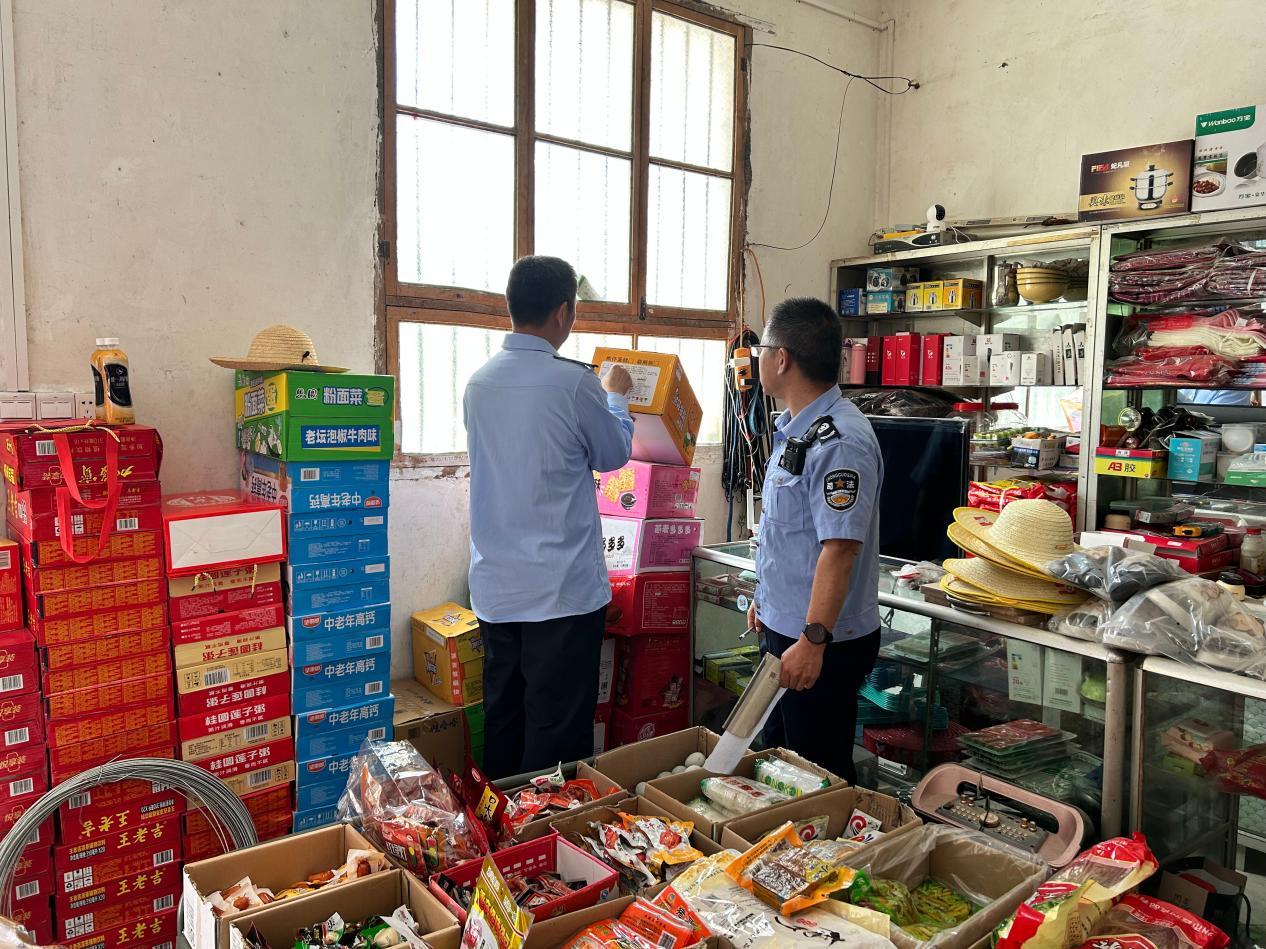 司法所联合市场监管所进企业3