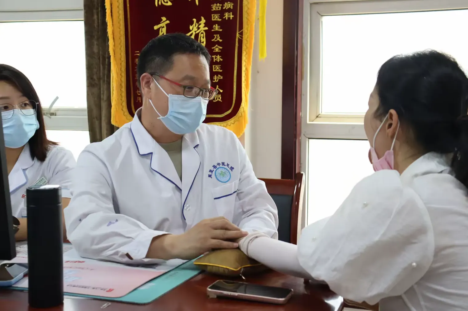 简篇-家门口的专家号，西安市中医医院专家王少波定期来院坐诊！！