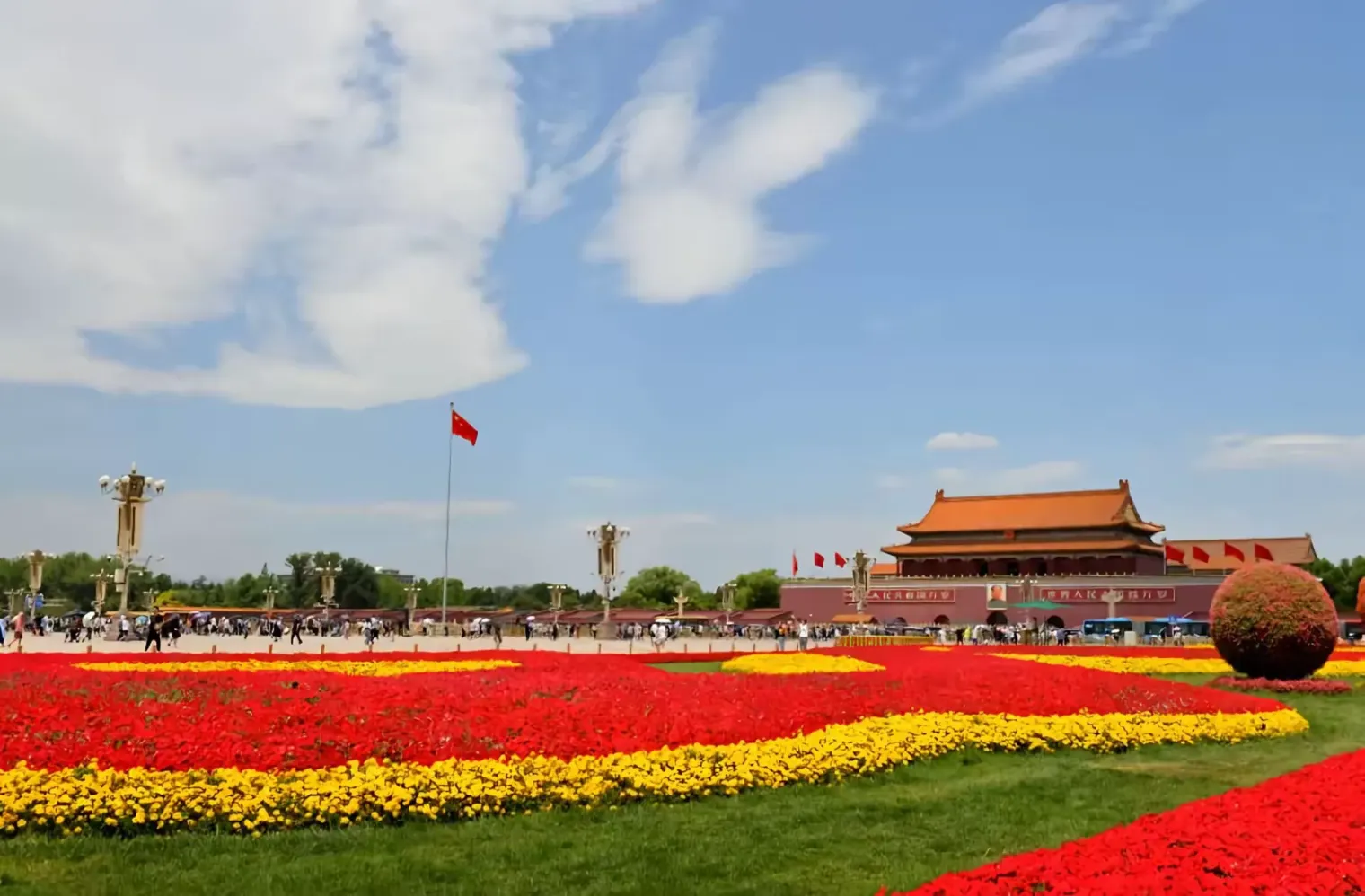簡(jiǎn)篇-銘記歷史 砥礪前行 共筑健康中國(guó)夢(mèng)——周至縣中醫(yī)醫(yī)院組織觀看紀(jì)念中國(guó)人民抗日戰(zhàn)爭(zhēng)暨世界反法西斯戰(zhàn)爭(zhēng)勝利80周年閱兵式的現(xiàn)場(chǎng)直播