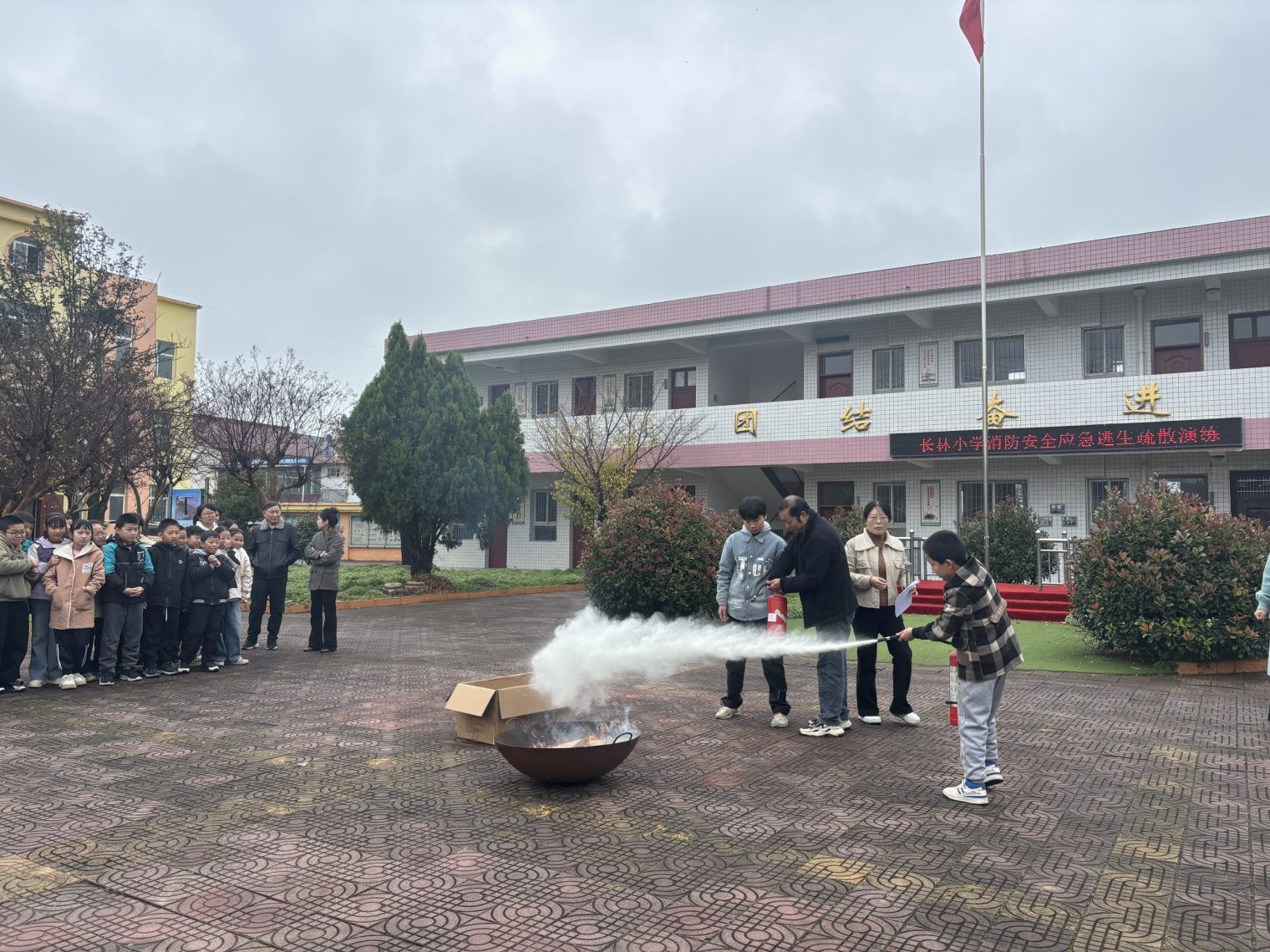 b39322cea13d7e91855a2b48f39ab11