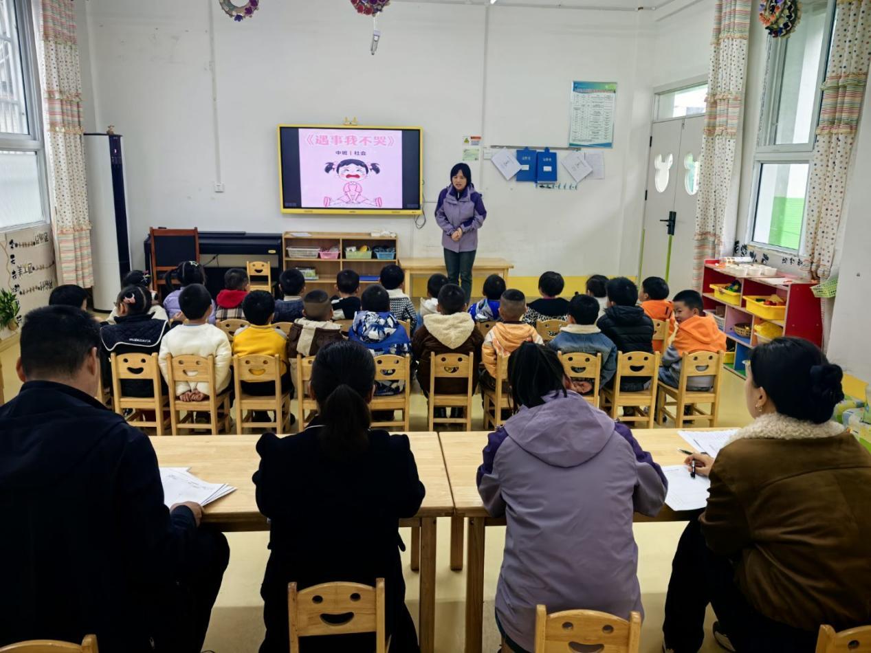 4d93d4dcdbbfcbfbd17038e419244fd