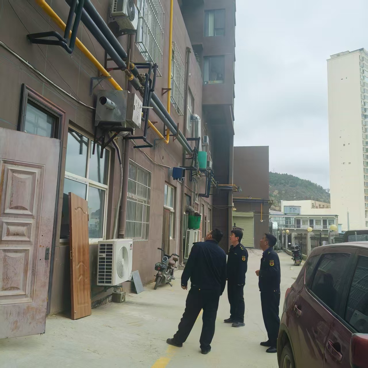 c570f729cf1f323ba4debb11e6680bf1