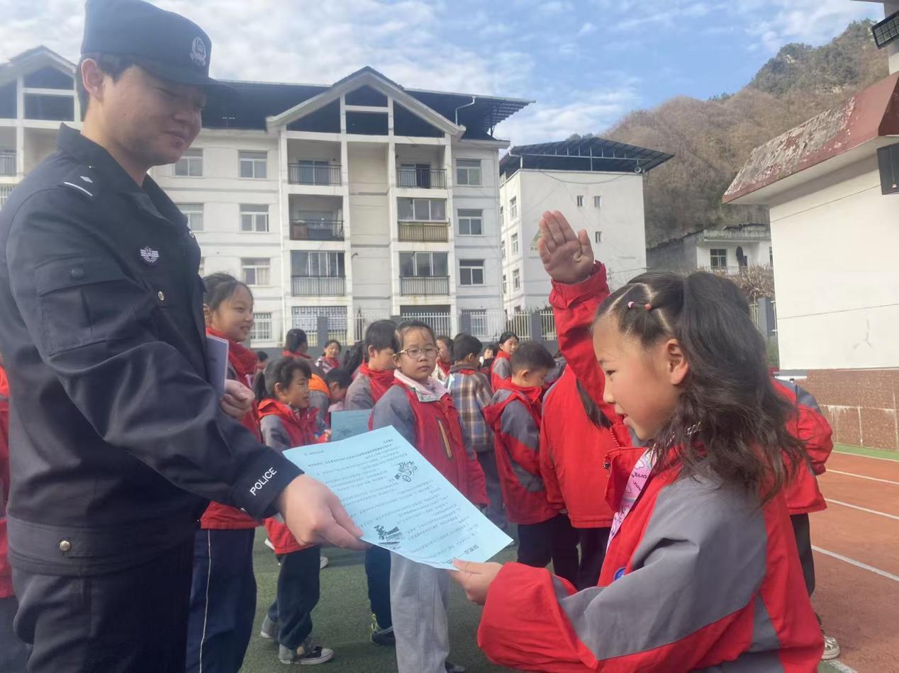 60761a40c358aecdb4a0bdb13f484657