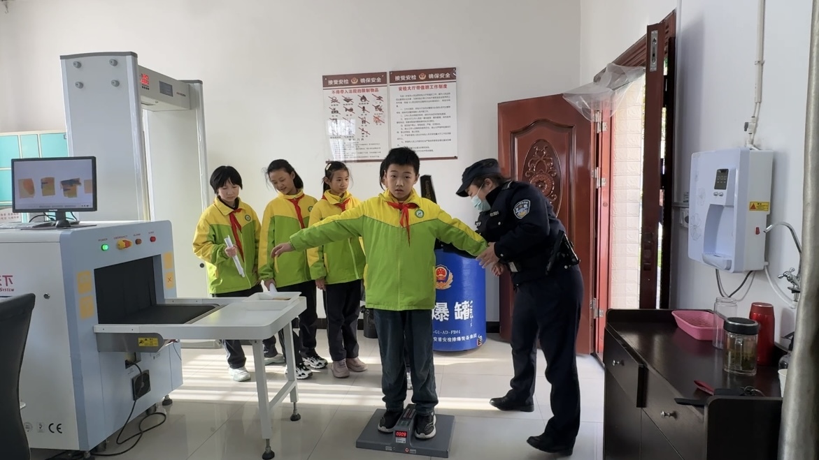 02a5168b040089d0d3ed92aa660ea4b1