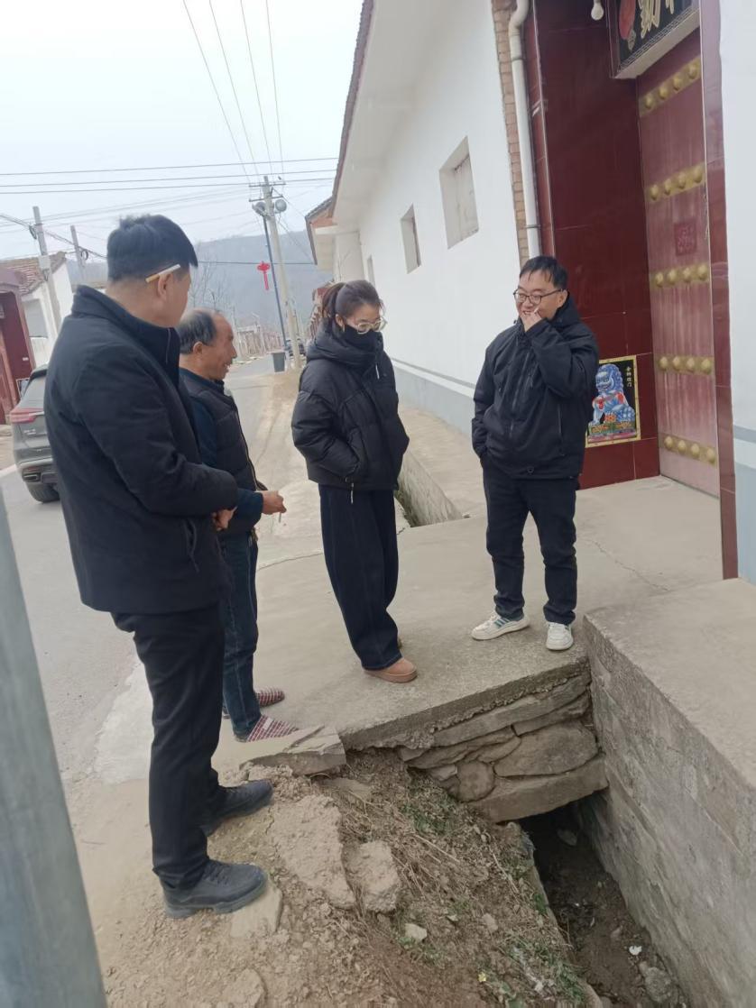 79e815d830c0e3696f41eb393f0dbf5f