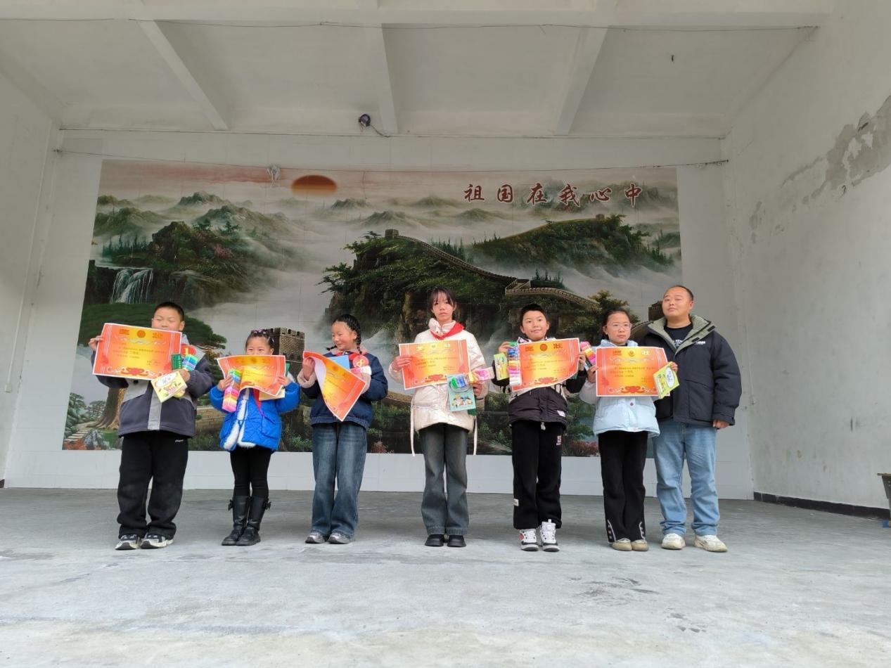 NR8AVjViQ1FBek5ERTNNakV5TURSdU4wNXBQclFQS1EhIQUAcXVuZ3o!