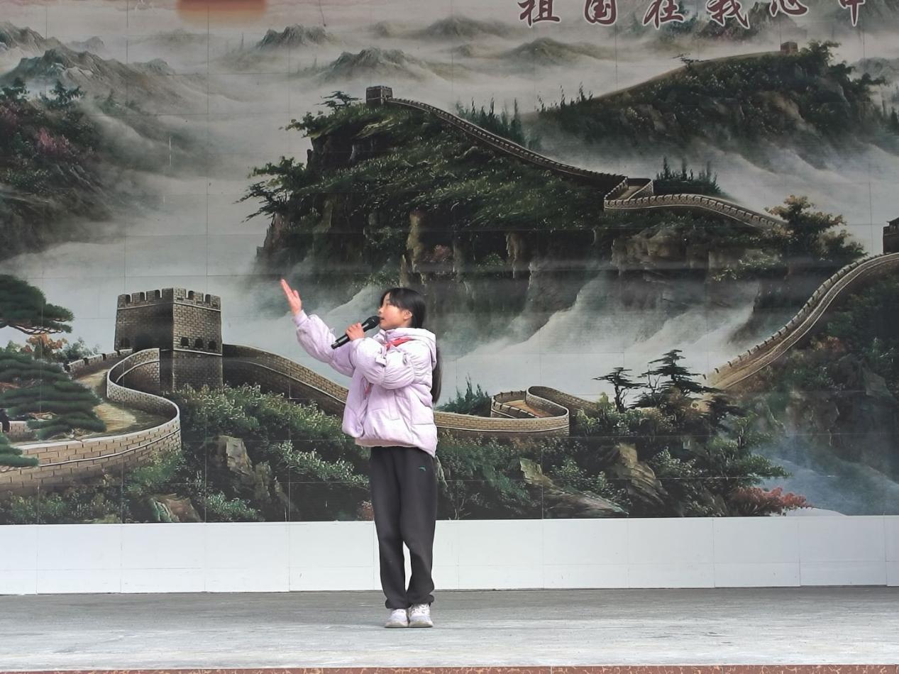 NR8AVjViQ1FBek5ERTNNakV5TURTV0xVNXA0dkRiQ2chIQUAcXVuZ3o!