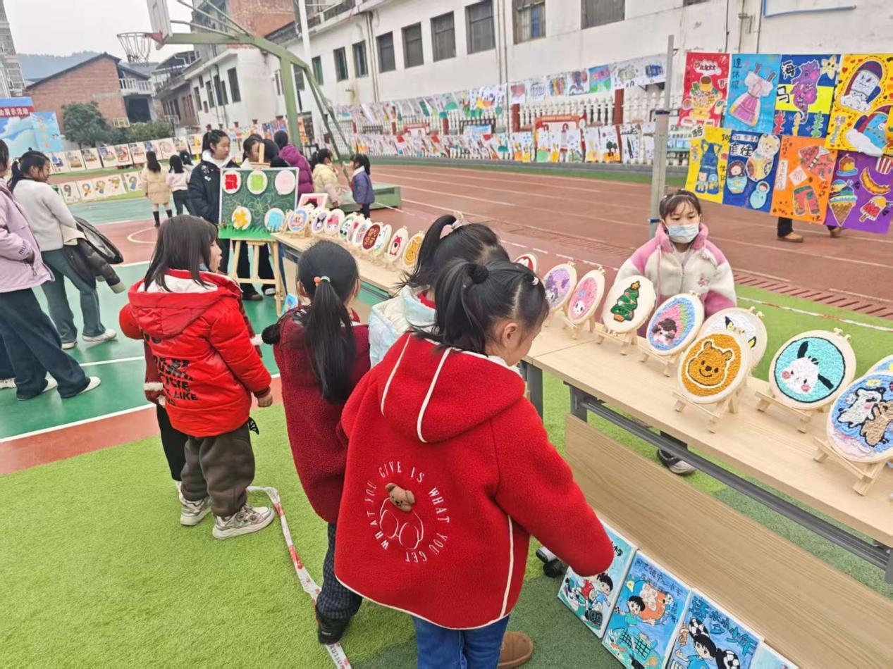 0e622e9adc9bfa808d8b7bd4f4ba20ce