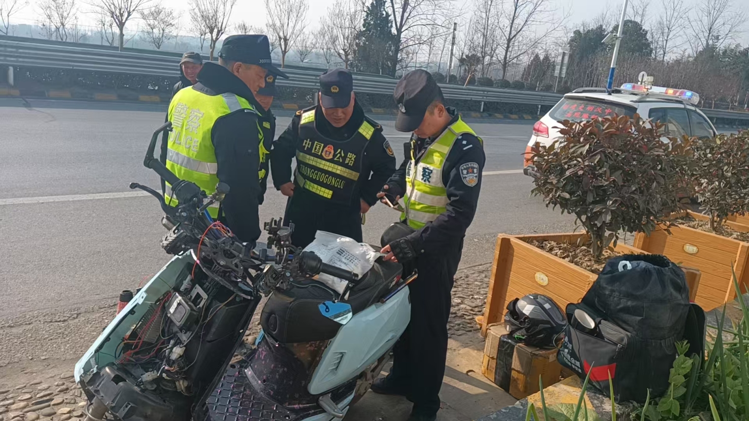 40c6d812abc339b5f49731c651abfbe8