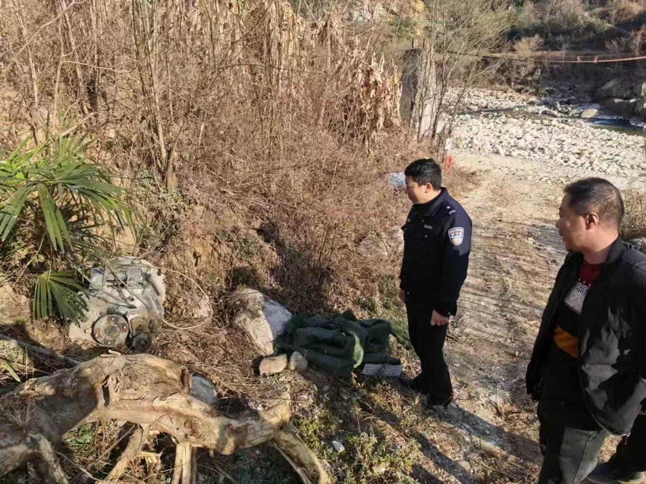 4c30ff9c261c4178af1e08bdf100ab5c