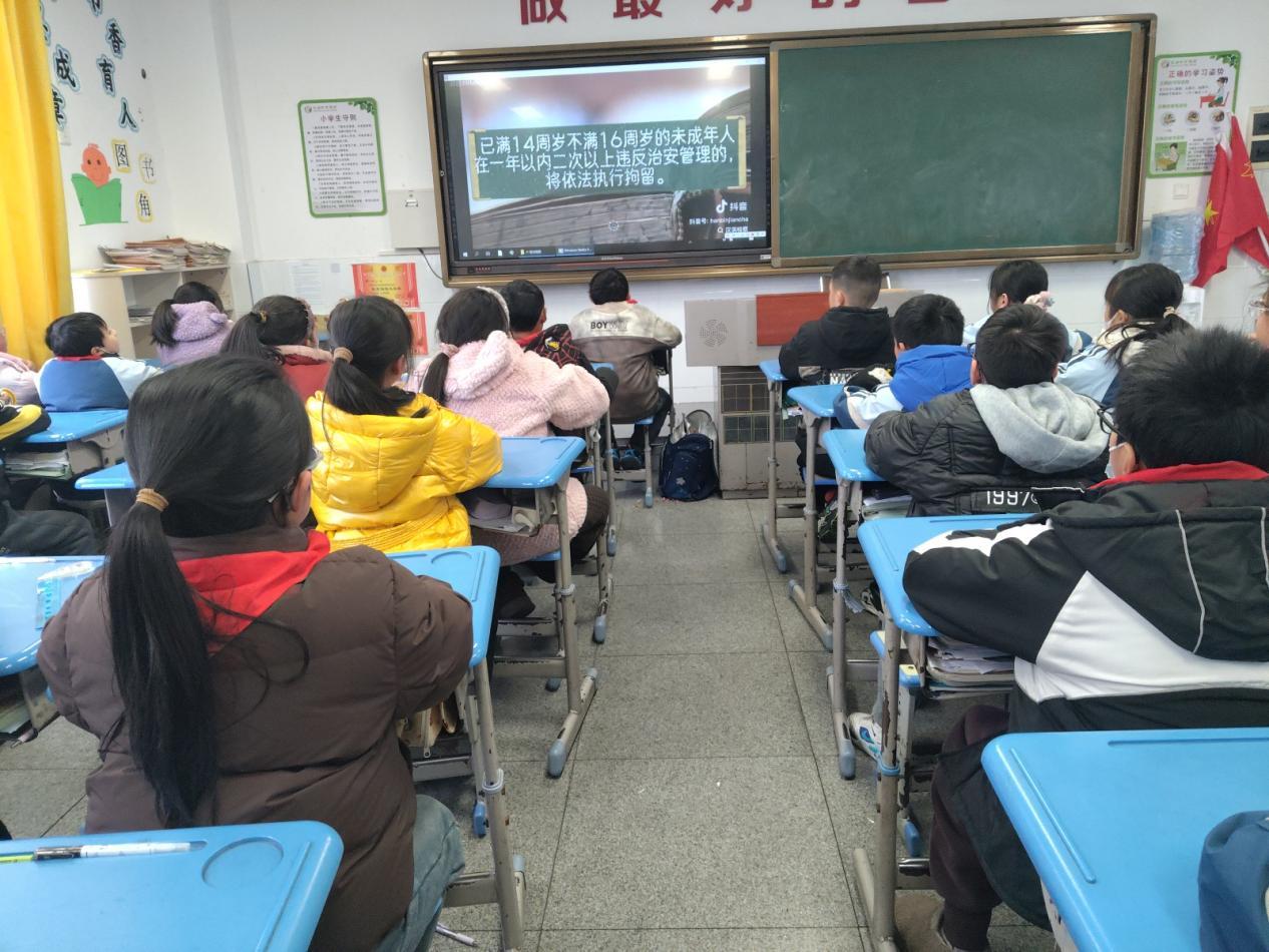 lQDPJwcwqnVN8NvNBLDNBkCwBSSfsDjdxokJSXCaRh7zAA_1600_1200