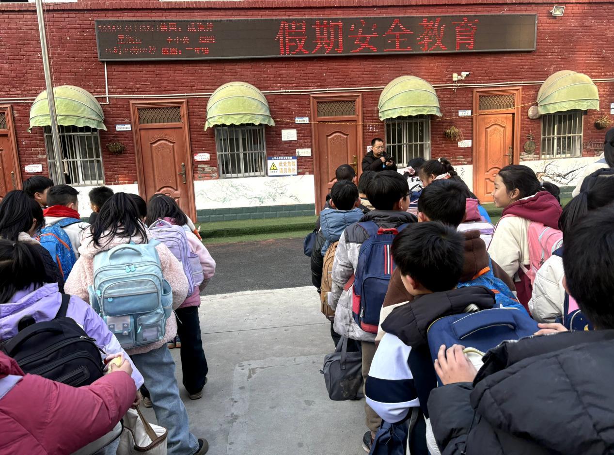 493D45647D9AFA09BF5A3DB52CB3BF66