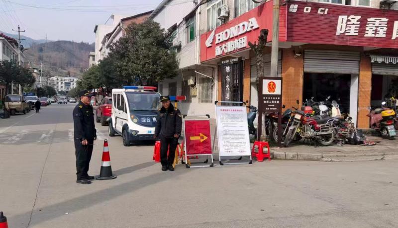 abdaaa93f00312906d3a70f5c46ed912