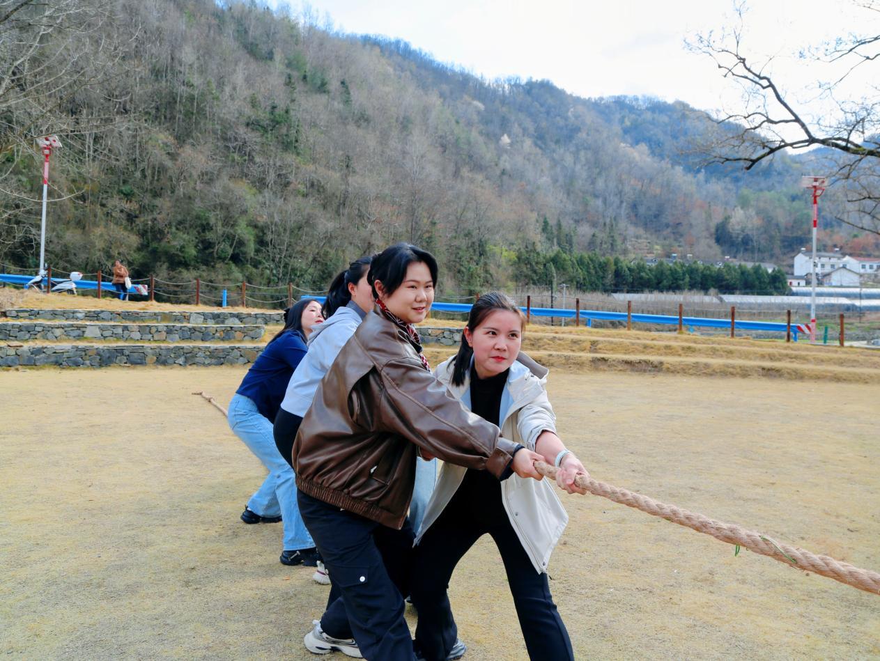 6b711943d4962d33f7596bf5fd5b2bf2