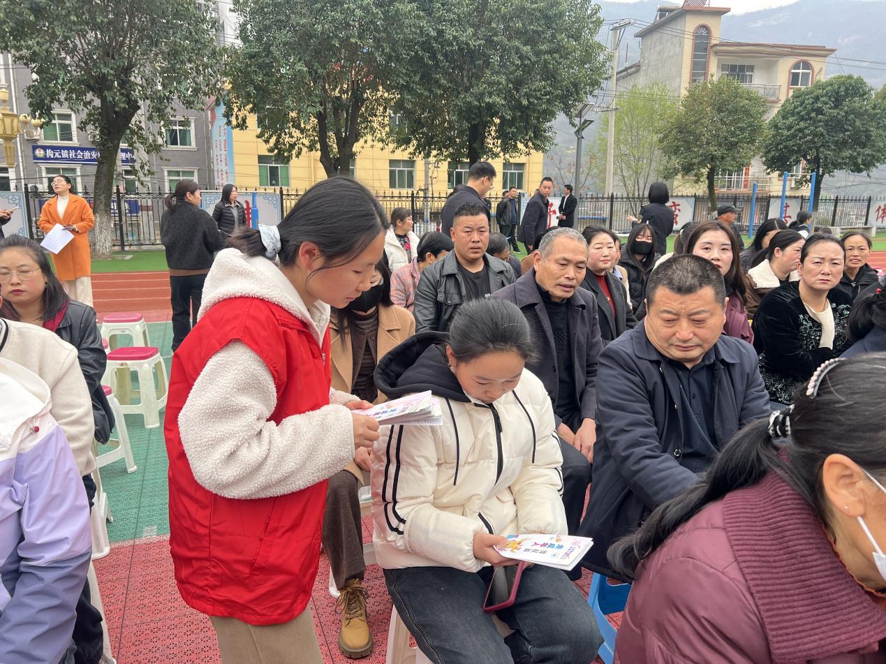 92cbd0fde683a26e2e817f2e036e4cb6