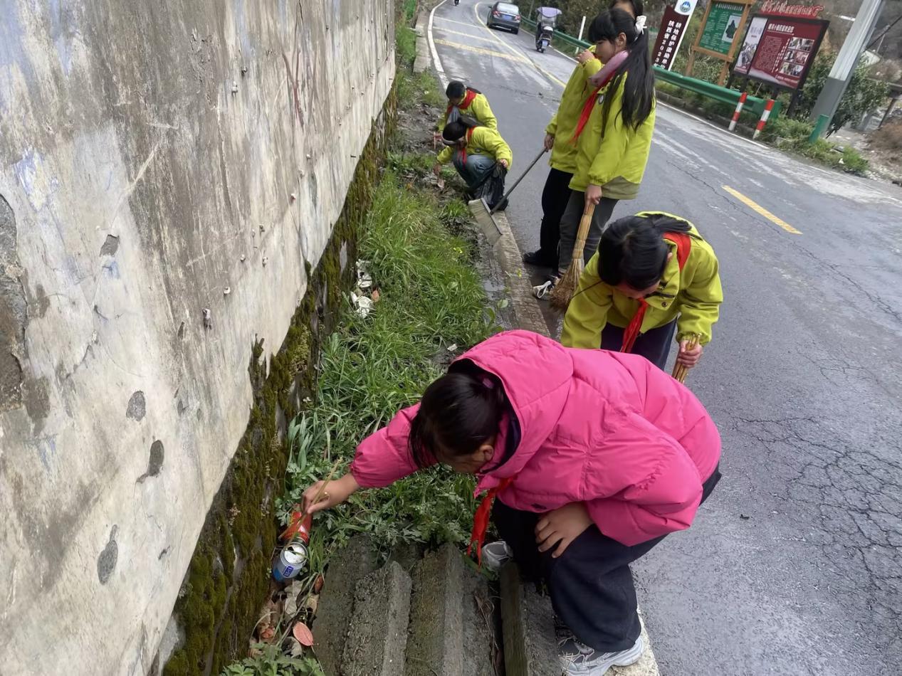 36932a878f45e74cf3ef537f0945e92e