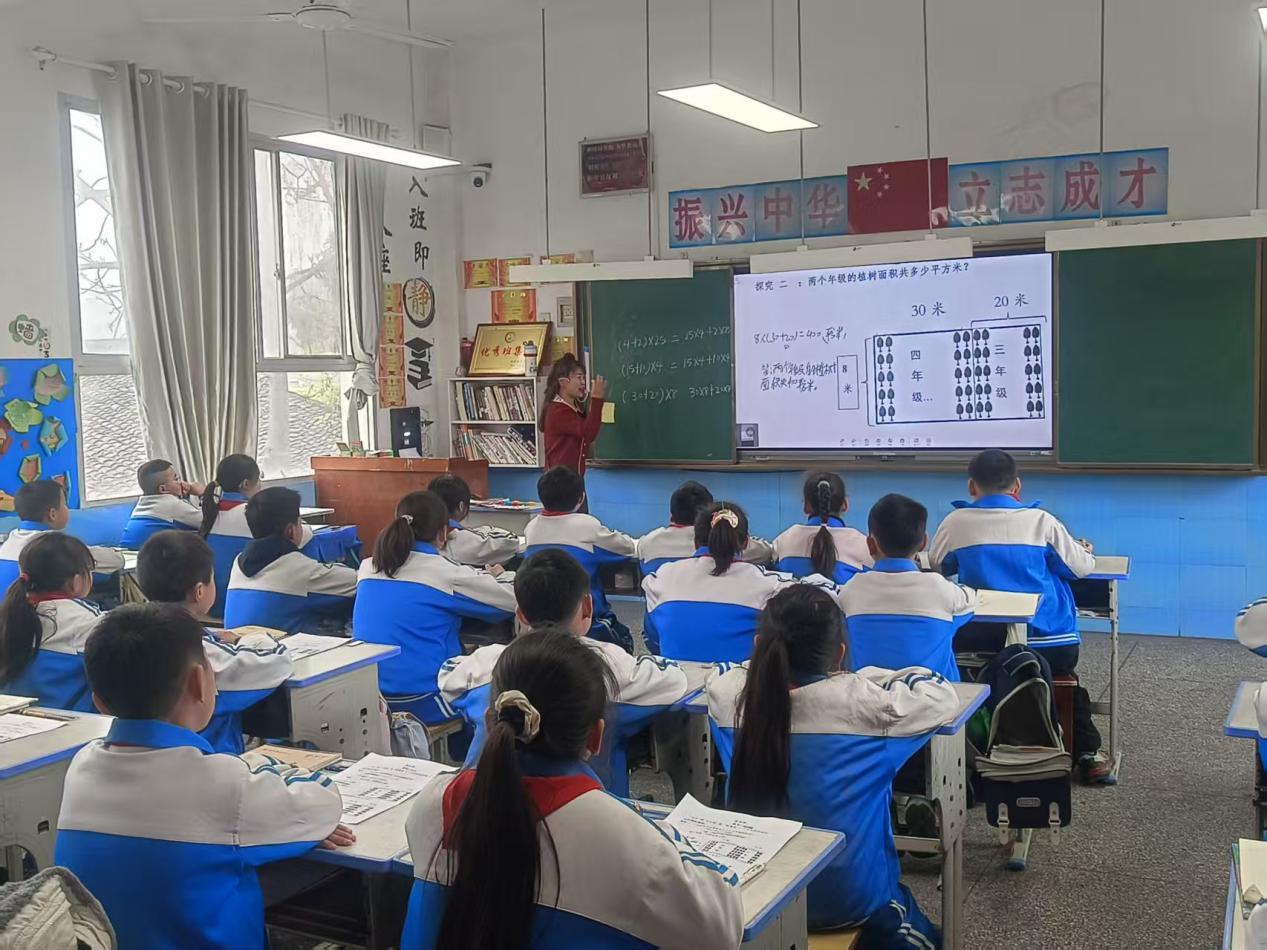 20dea01c1f79865accd251c42d73e8e0