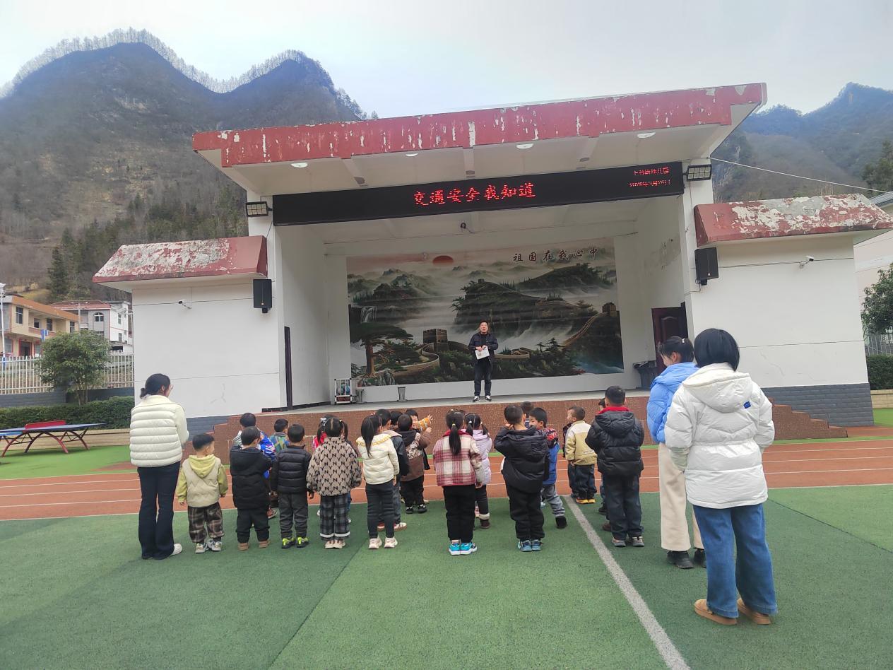 8ee701233046a425a3071fae29df66c