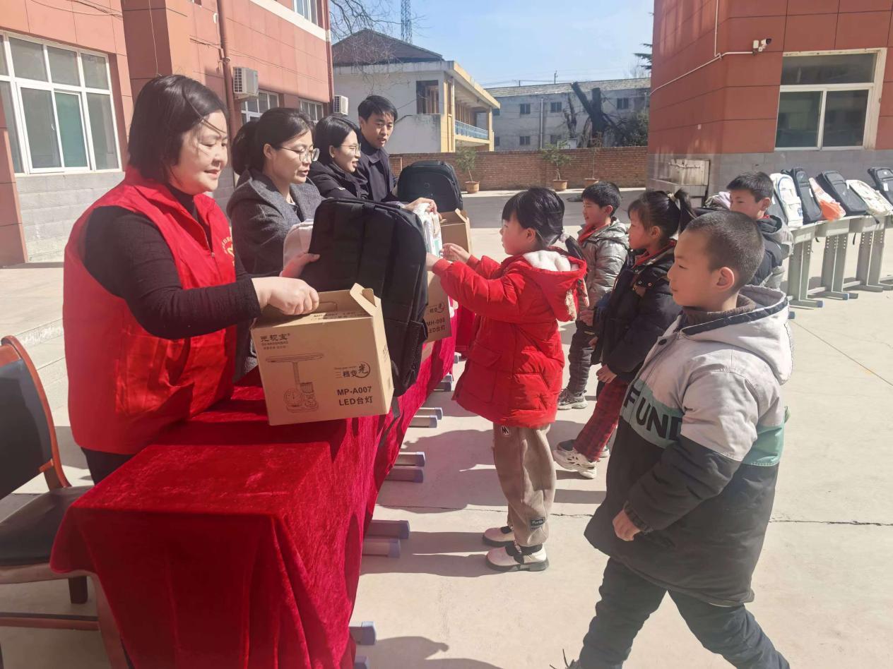 5fb6bb15d58a6bb988d2b305bf541b70