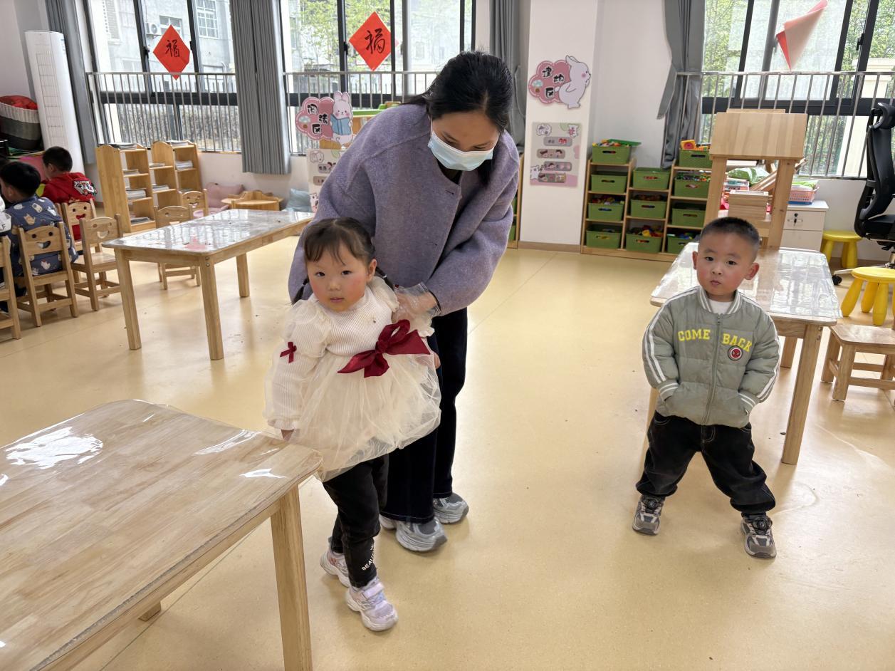 dcf8c4e5c381f929053f411ba915d737