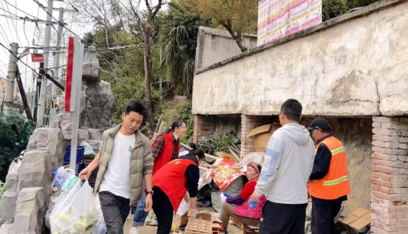 17f338039962856348558733781afbe8