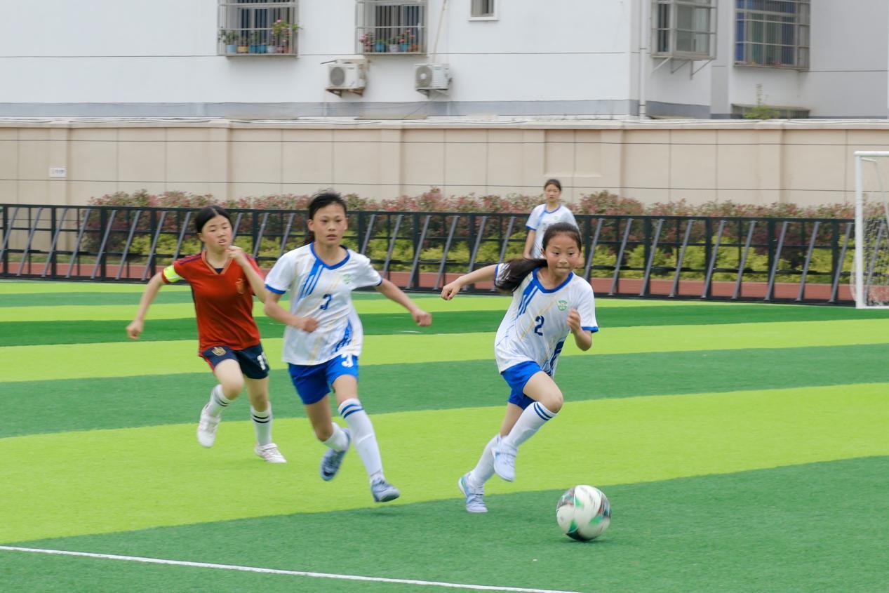 f44649fe4064df0be0f4a30c91ee9b8f