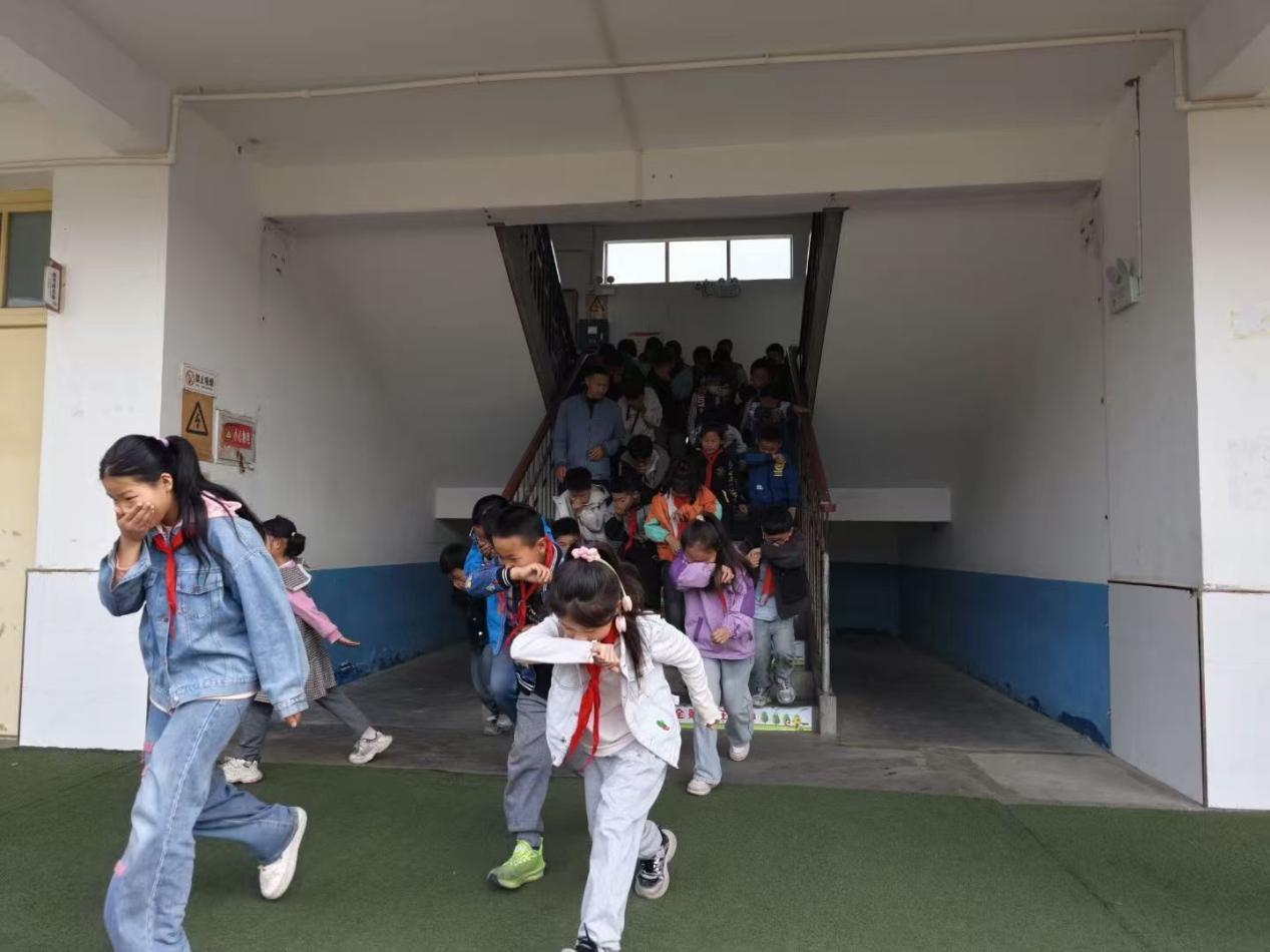 de2f63d2d2f92af928836dbed6c04d22