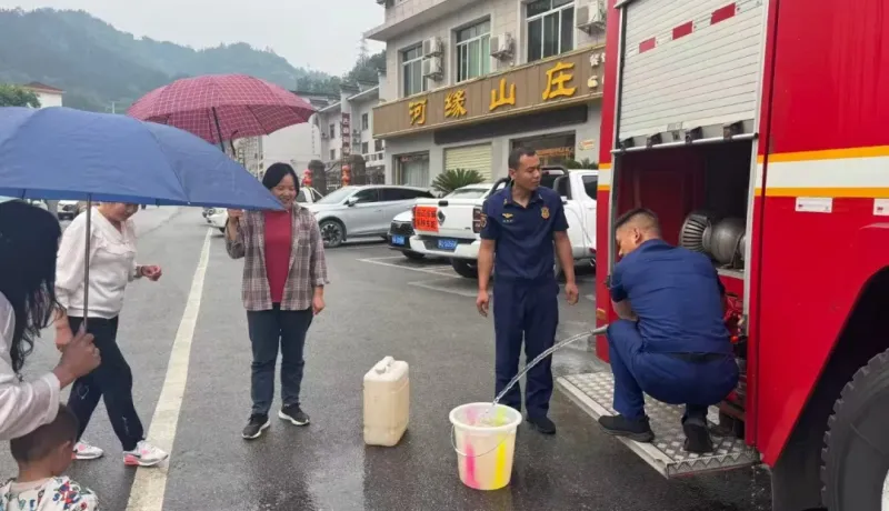 佛坪縣大河壩鎮(zhèn)：用一桶水寫就“暖心事”