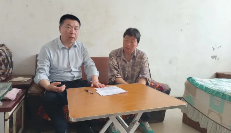 華陰市華山中學(xué)：情系學(xué)子送愛心 教育幫扶踐初心