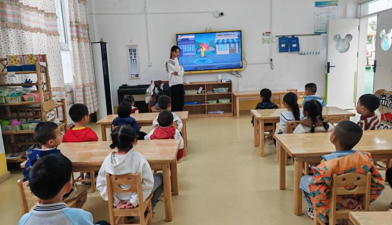 鎮(zhèn)坪縣上竹鎮(zhèn)幼兒園：家校同頻學(xué)安全 凝心聚力護(hù)成長