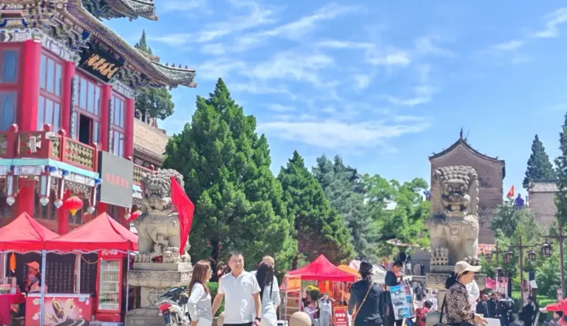 鏖戰(zhàn)八晝夜！佳縣公安交警圓滿完成白云山旅游文化節(jié)安保任務(wù)