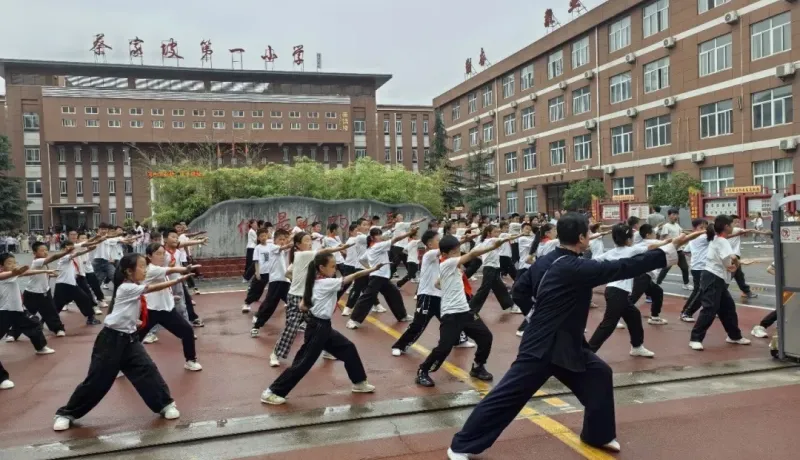 岐山縣蔡家坡第一小學(xué)：踐行健康第一理念 彰顯校園育人風(fēng)采