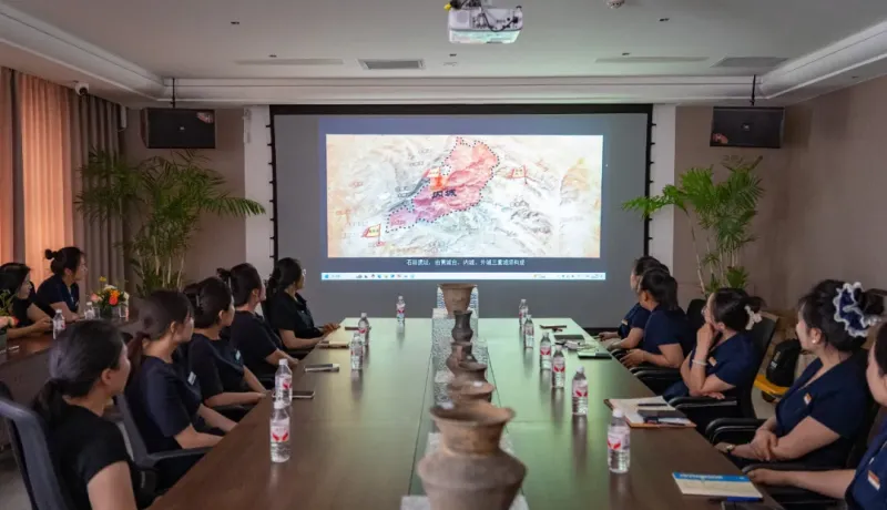 石峁遺址管理處“七進(jìn)”系列活動走進(jìn)鑫鑫金店