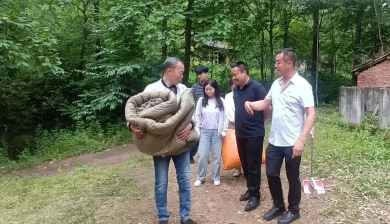 洛南縣景村鎮(zhèn)：真情幫扶辦實事  暖心服務顯擔當