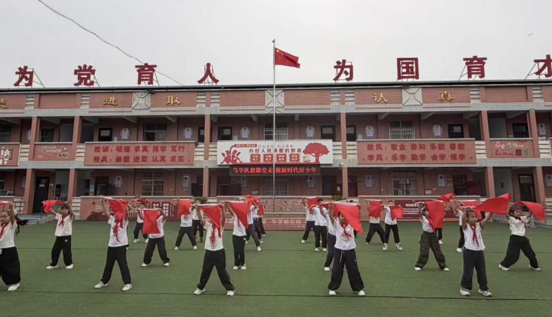 三原縣西陽鎮(zhèn)武官中心小學：藝彩飛揚慶“六一” 童心筑夢向未來