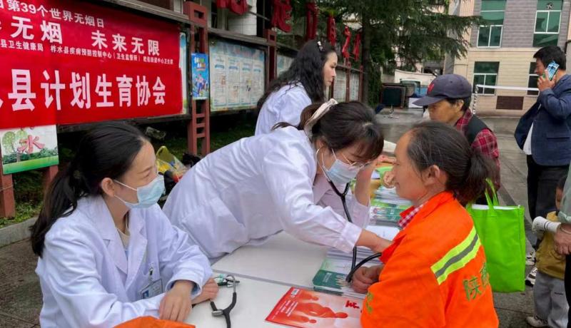 柞水：控?zé)焹?yōu)環(huán)境 青春綻光彩