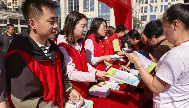 共青團佳縣縣委：青春護健康 明眸皓齒伴成長