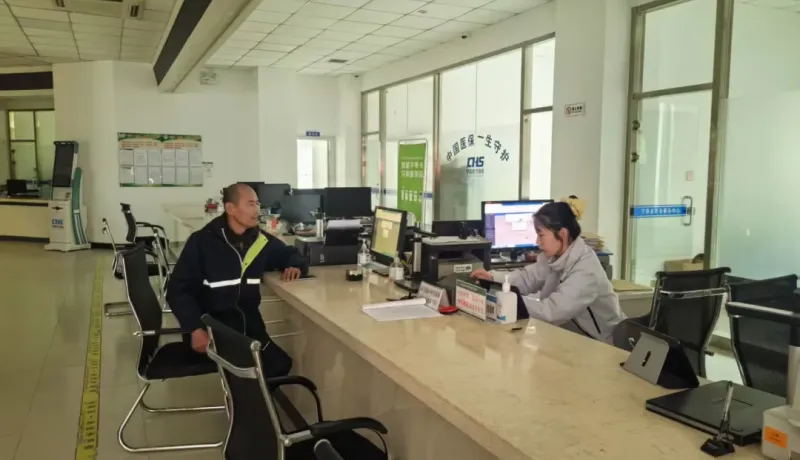 寧陜：高效政務(wù)服務(wù)頻受群眾“點贊”
