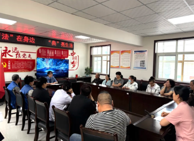 王益區(qū)人民檢察院：“法”在身邊 “典”亮生活
