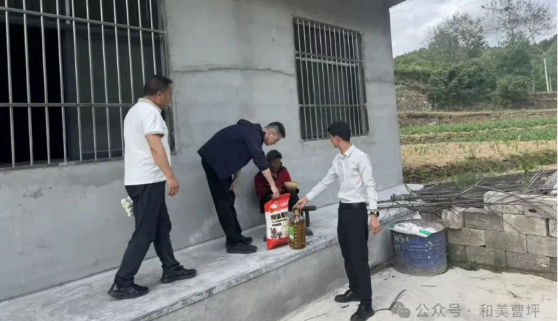 柞水縣曹坪鎮(zhèn)：窯鎮(zhèn)社區(qū)情暖“一老一小”  守護(hù)歲月安康
